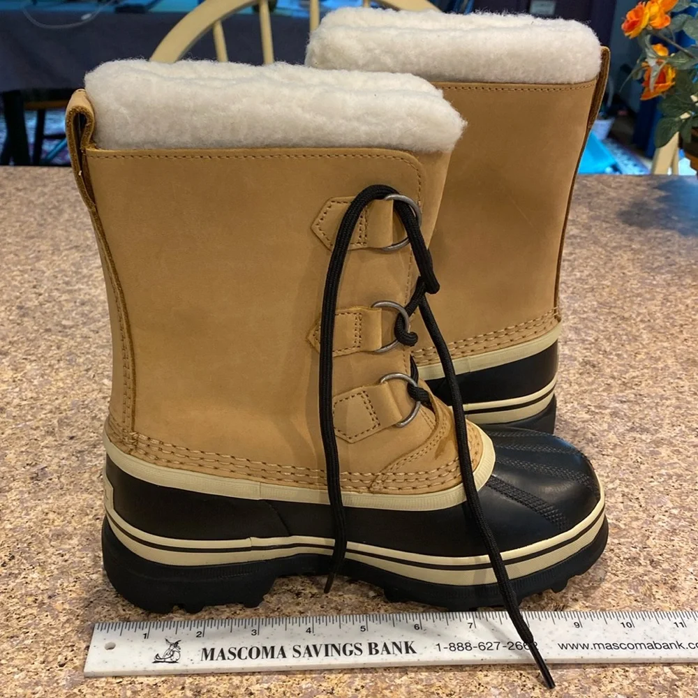 NWT Sorel Caribou Winter Waterproof Boots Youth 3 1123511 Faux Fur FLAWS  No Box - Picture 17 of 17